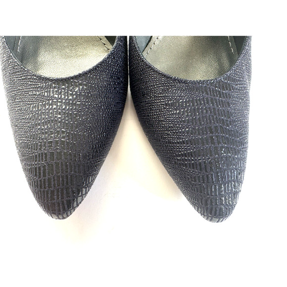 Stuart Weitzman Pumps 8N Black Textured Leather Pointed Toe Slim Heels Elegant - Picture 11 of 11